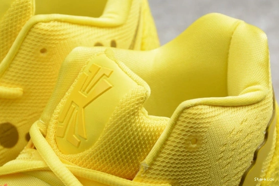 X SQUAREPANTS KYRIE SPONGEBOB 5 CJ6951-700 NIKE 1106